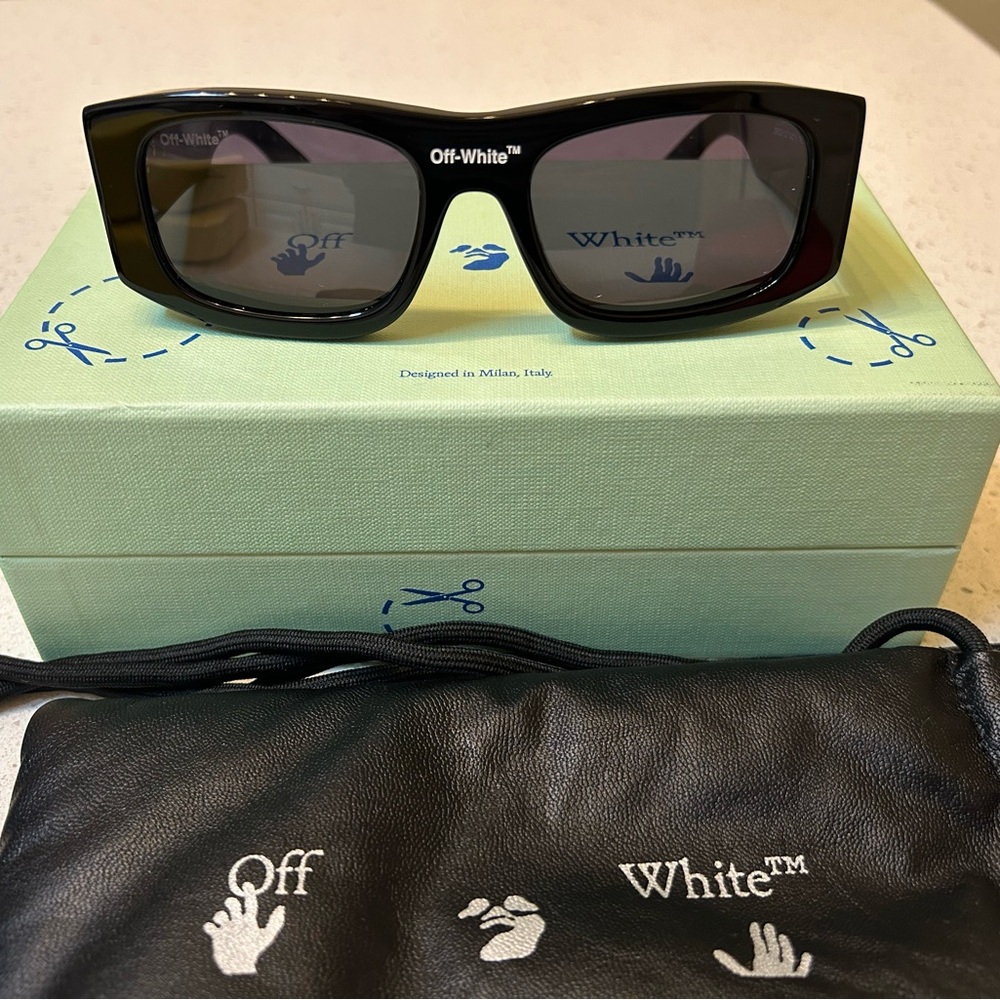 Off-White Black Rectangular Sunglasses